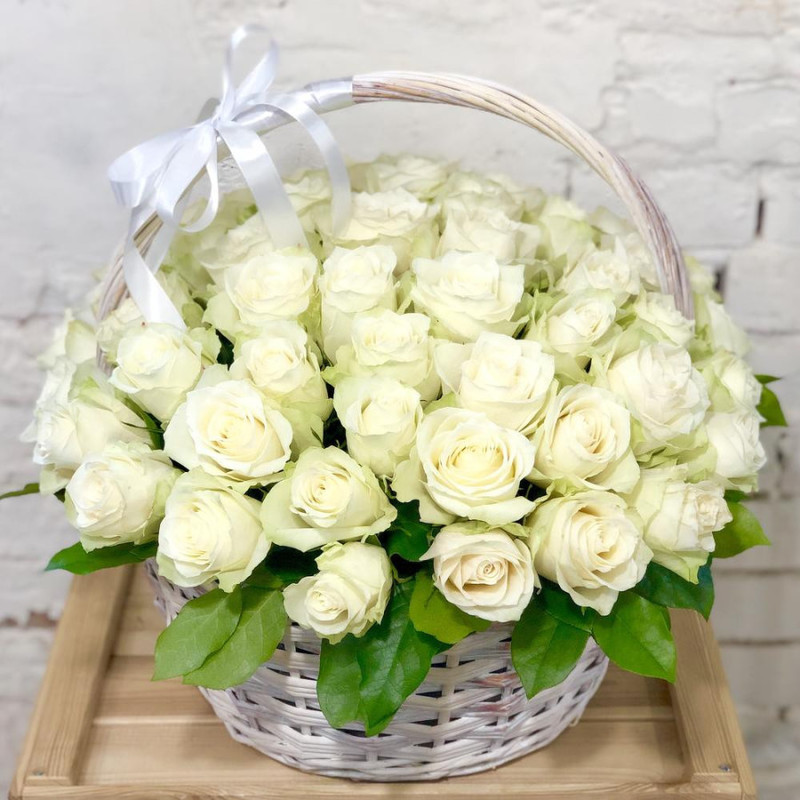 Basket of 51 white roses, standart