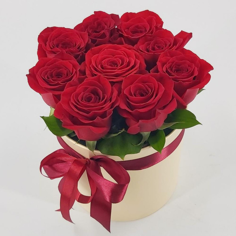 9 red roses in a box, standart