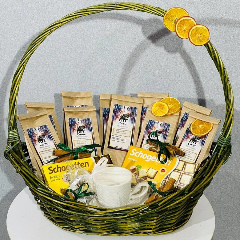 Assorted coffee beans in a basket, standart