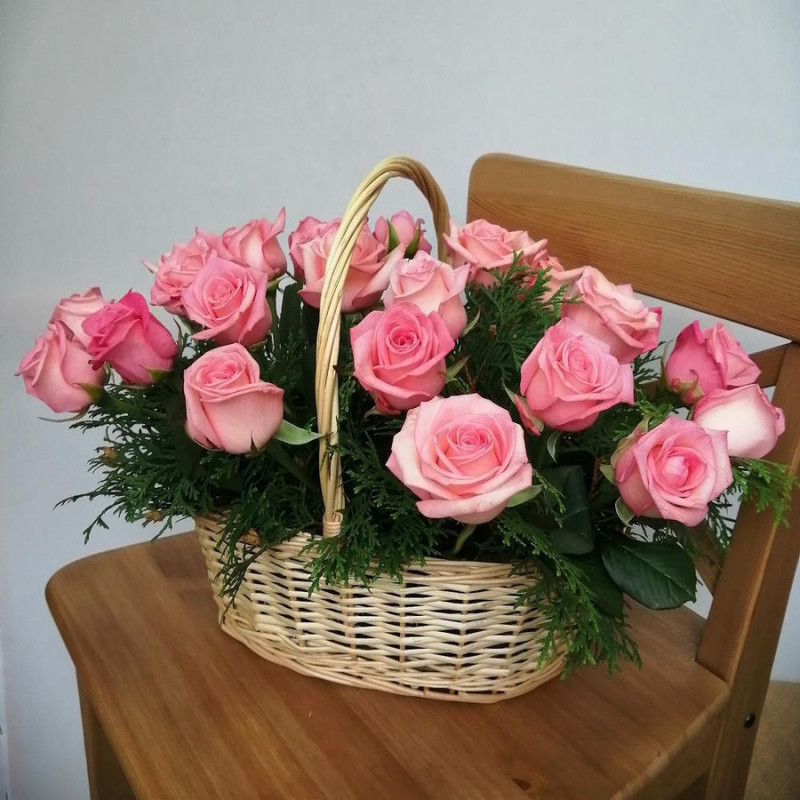 Basket with roses, standart