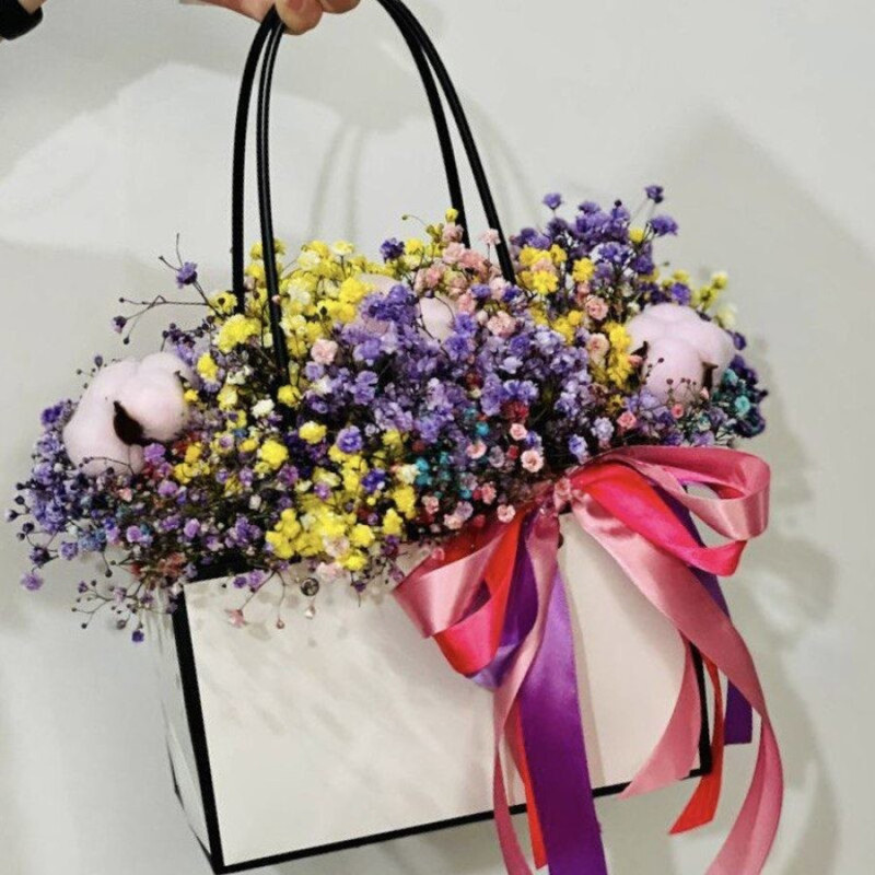 Bouquet of gypsophila in a purse, standart