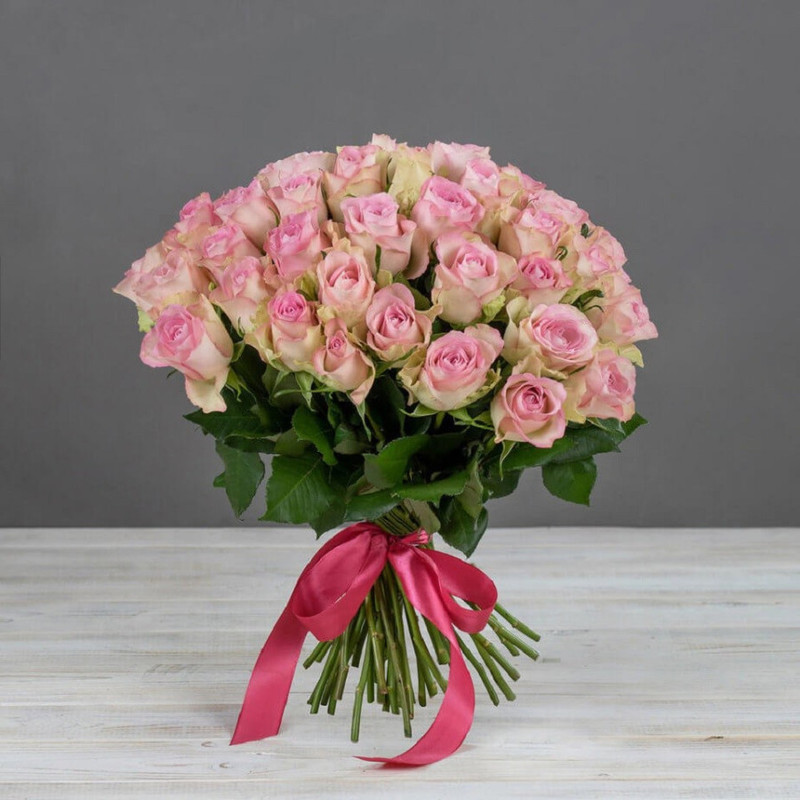 Букет из 25 нежно-розовых кенийских роз, стандартный