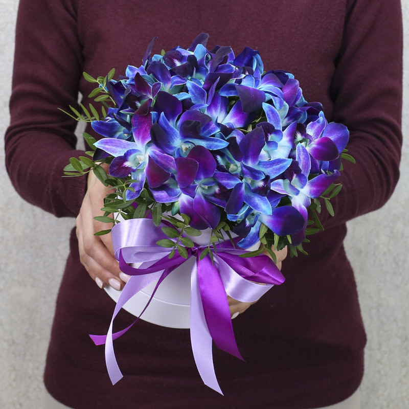 Синие орхидеи в белой коробке "Лазурит", стандартный