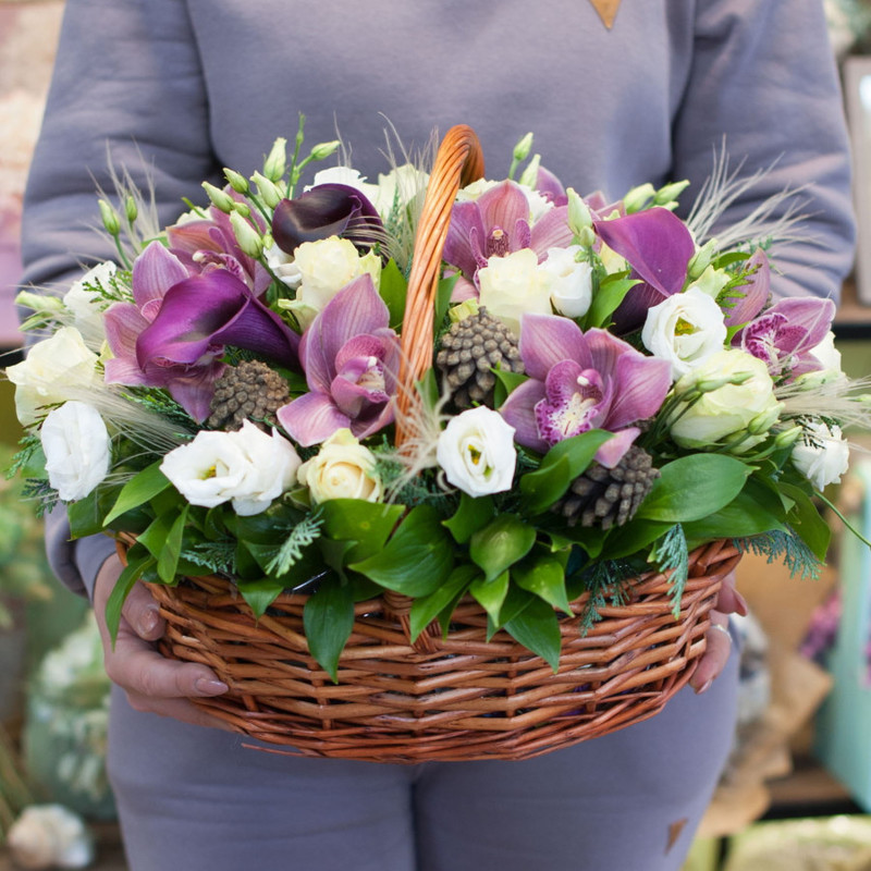 Basket with flowers "Magical November", standart