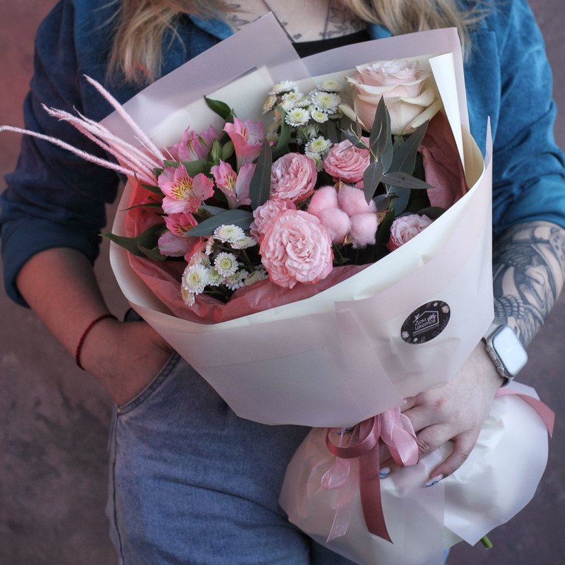 Bouquet with roses “Chic pink”, standart