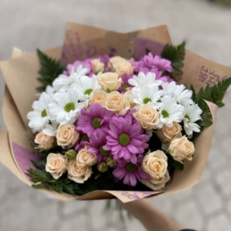 Bouquet of lisianthus roses, standart