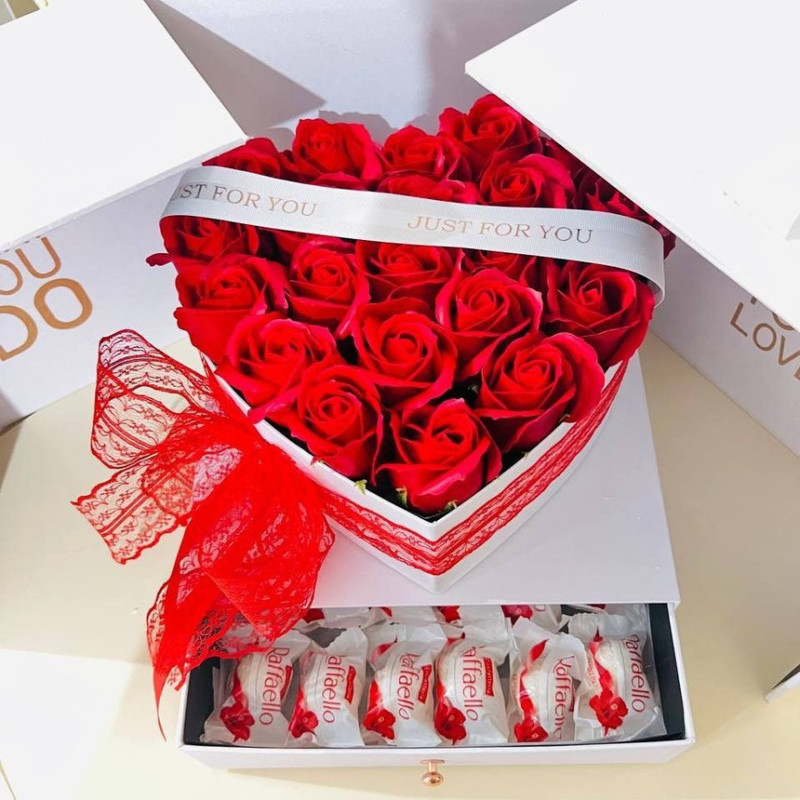 Red soap roses in a case, standart