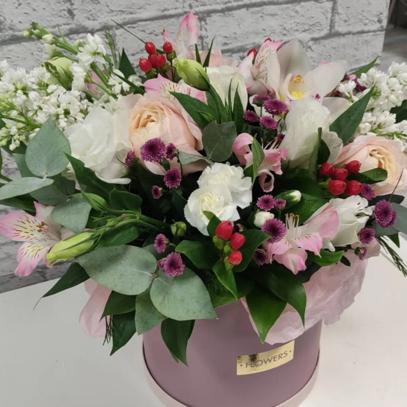 Bouquet in a hatbox, standart