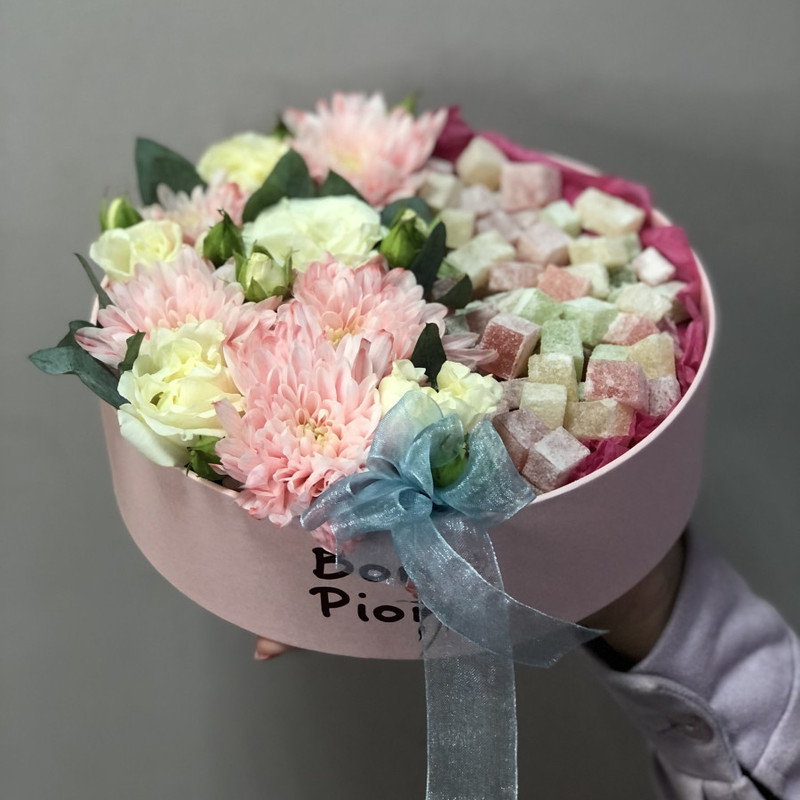flower arrangement with sweets, standart