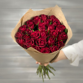 Crafted bouquet of red roses 40 cm