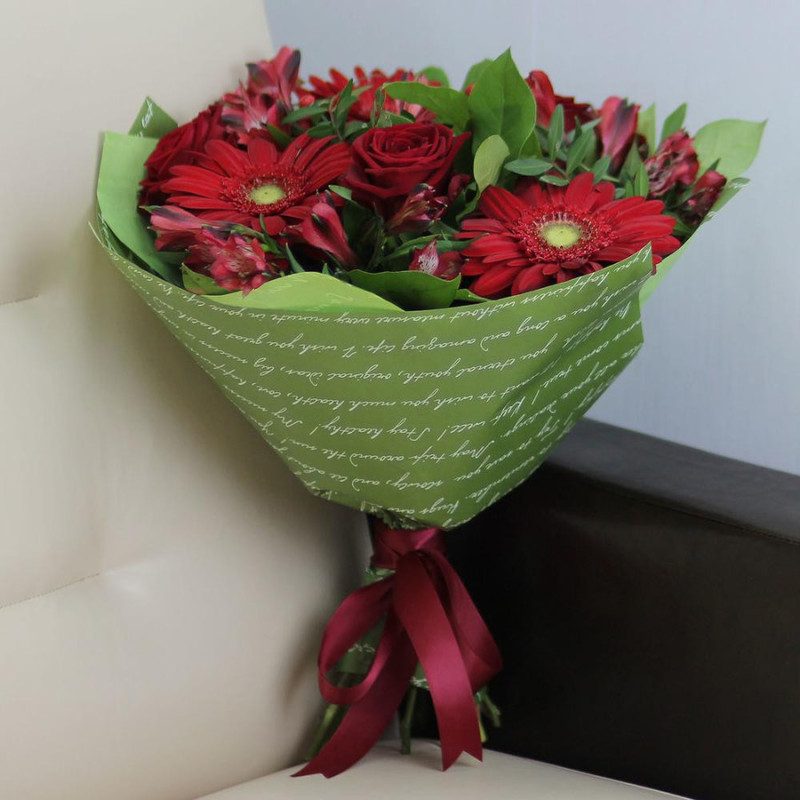 Bouquet "Red Trio", standart