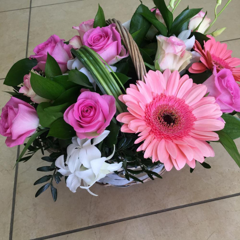 Bouquet "Flowers in a basket", standart