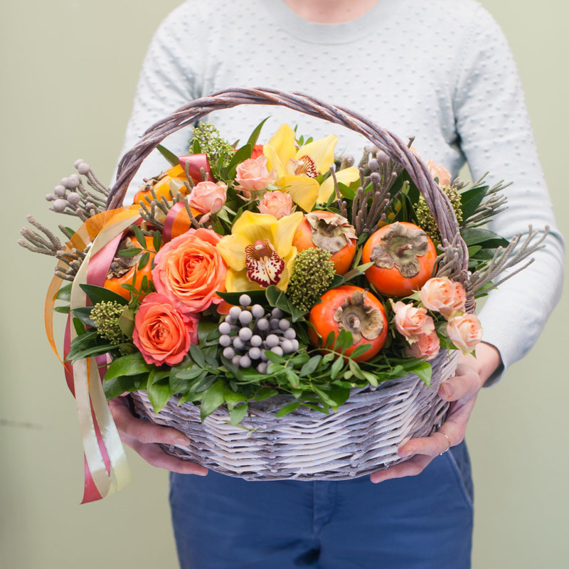Basket with flowers and fruits "Jombo", standart