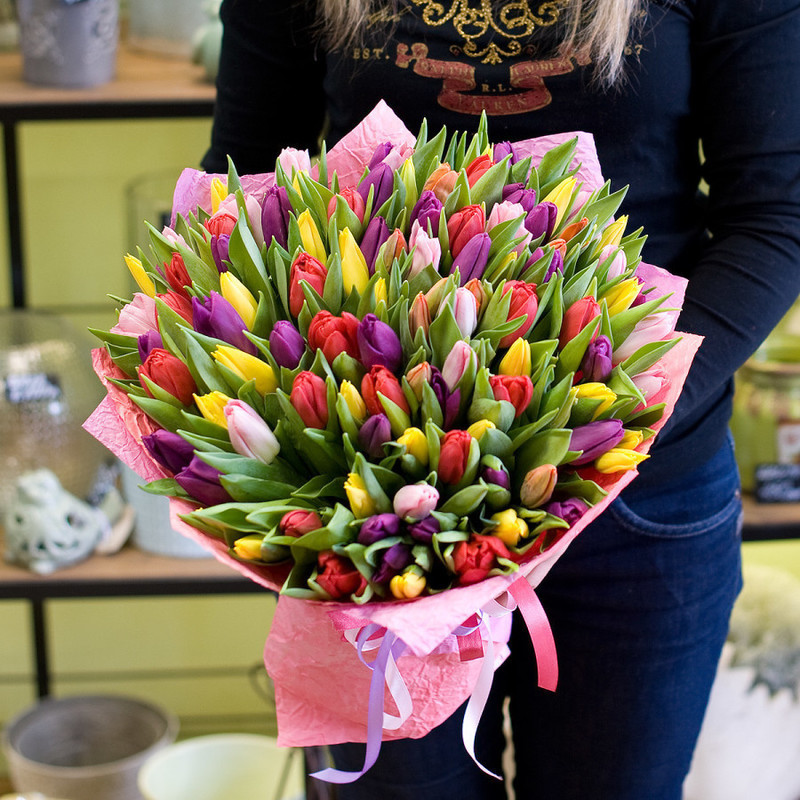 Букет тюльпанов "Разноцветные тюльпаны", стандартный