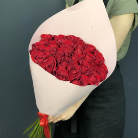 Bouquet "Scarlet Roses"