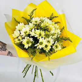 Bouquet of yellow spray chrysanthemums