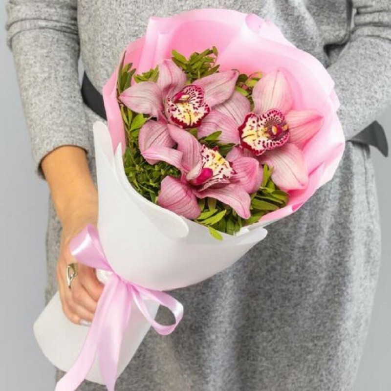 Bouquet compliment with orchid, standart