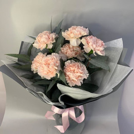 Bouquet of pink dianthus