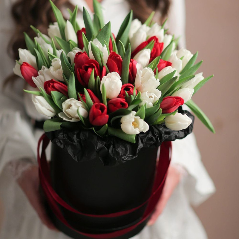 31 tulips in a box, standart