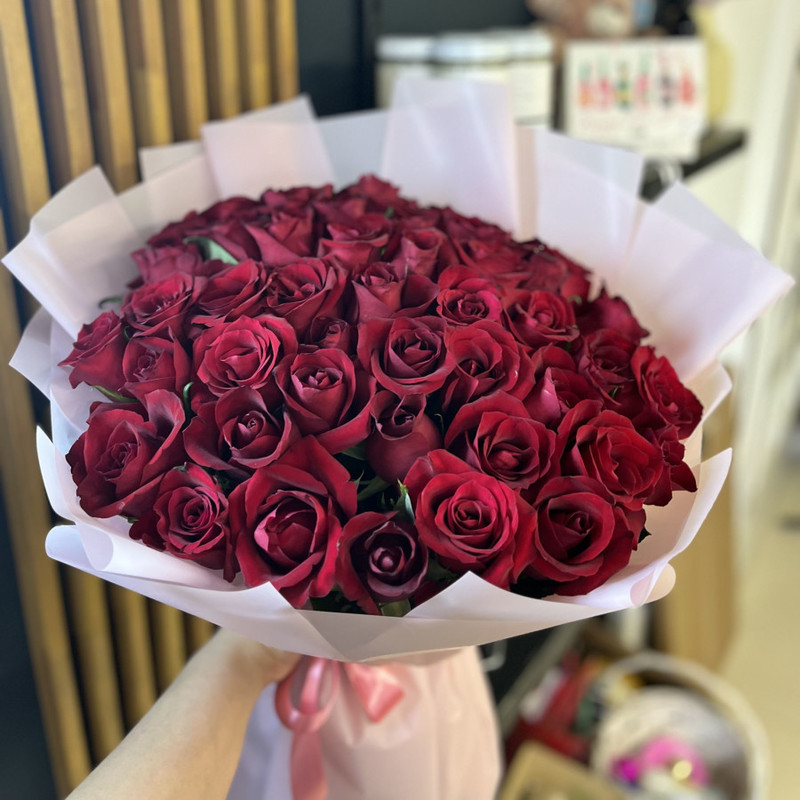 Bouquet with 55 red roses, standart