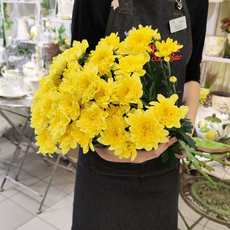 Bouquet of 7 Yellow spray chrysanthemums, standart