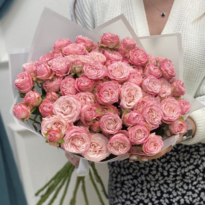 Букет розовых кустовых роз - «Большая симпатия» Арт. 032, стандартный
