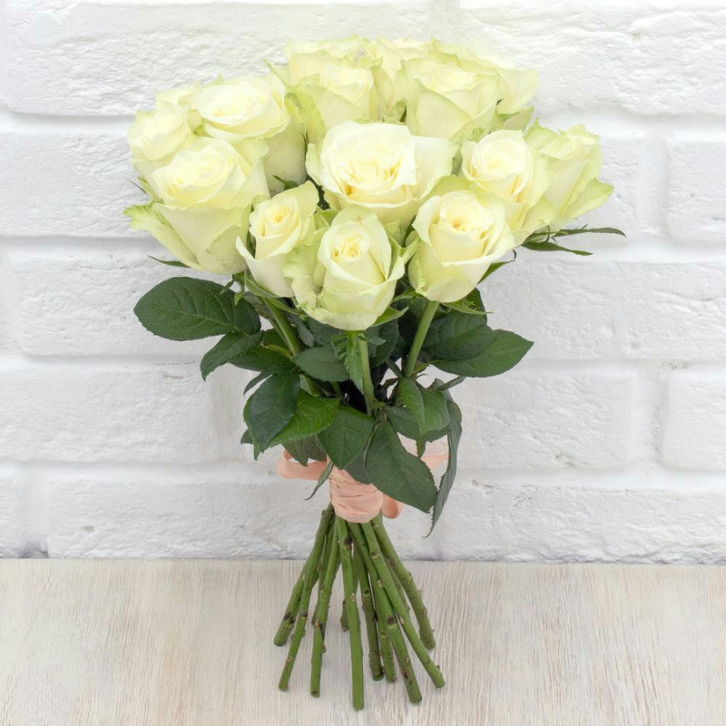 Букет из 15 белых роз Эквадор 40 см, стандартный