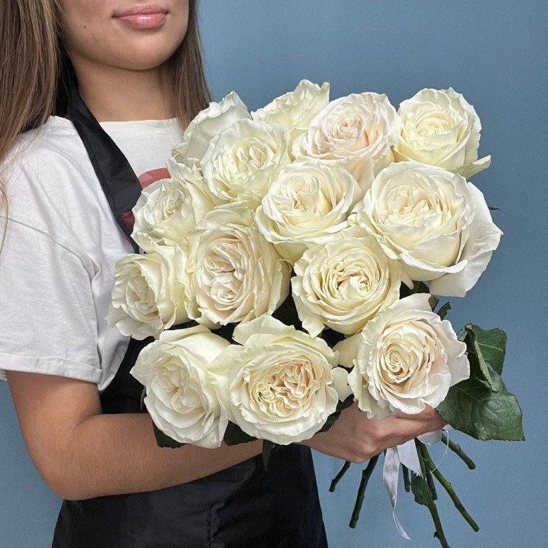 15 white peony roses, standart