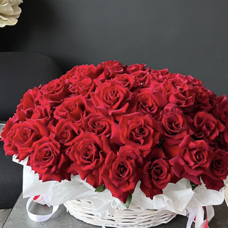 Basket of 51 roses, standart