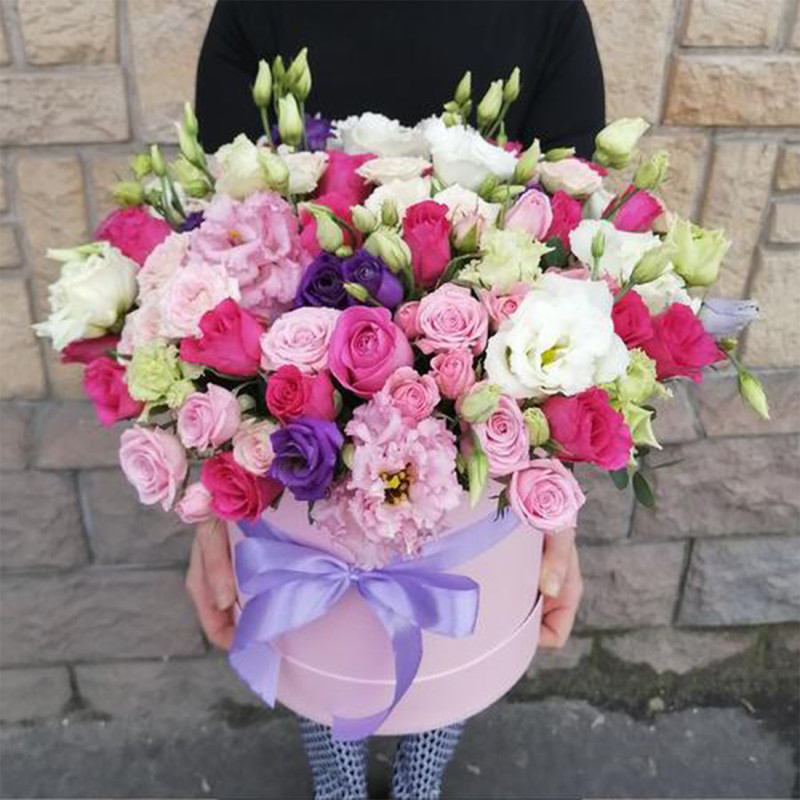 Flowers in a hatbox XL "Eternal love", standart