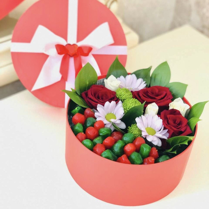 Gift box with flowers and dried fruits, standart