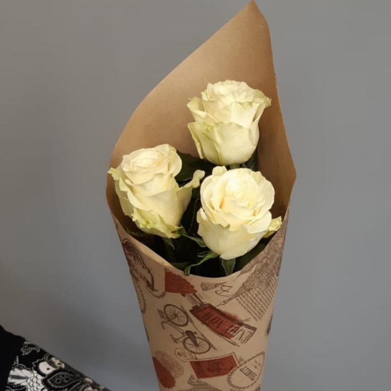 Bouquet of 3 craft white roses, standart
