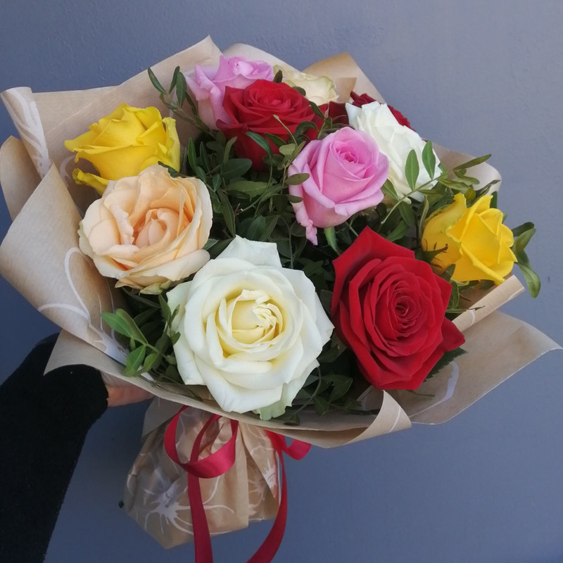 11 multi-colored roses, standart