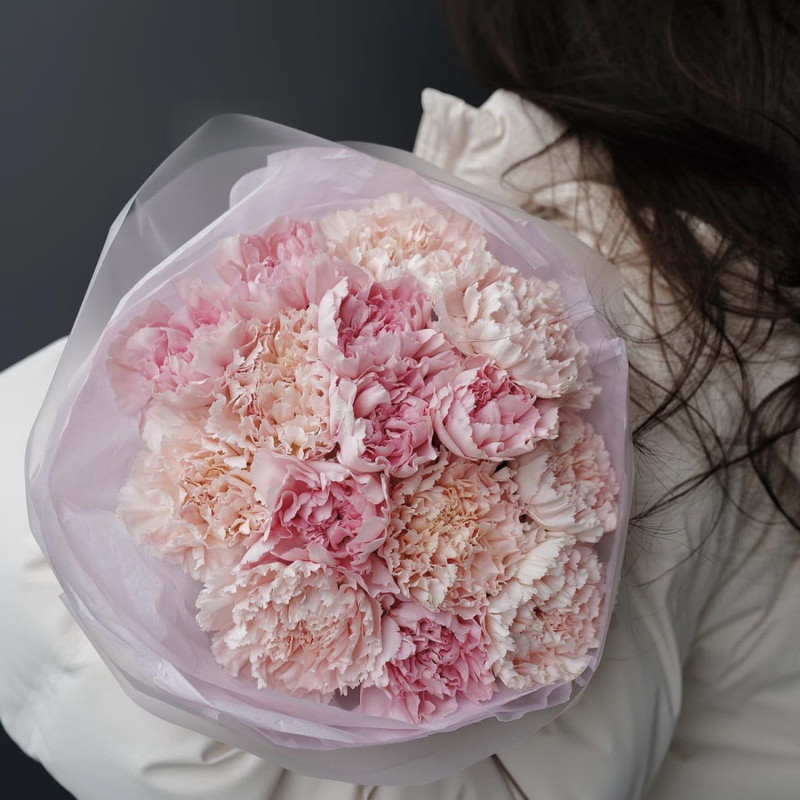 Bouquet of tender carnations, standart