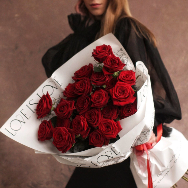 Красные розы Red Naomi 25 шт, стандартный