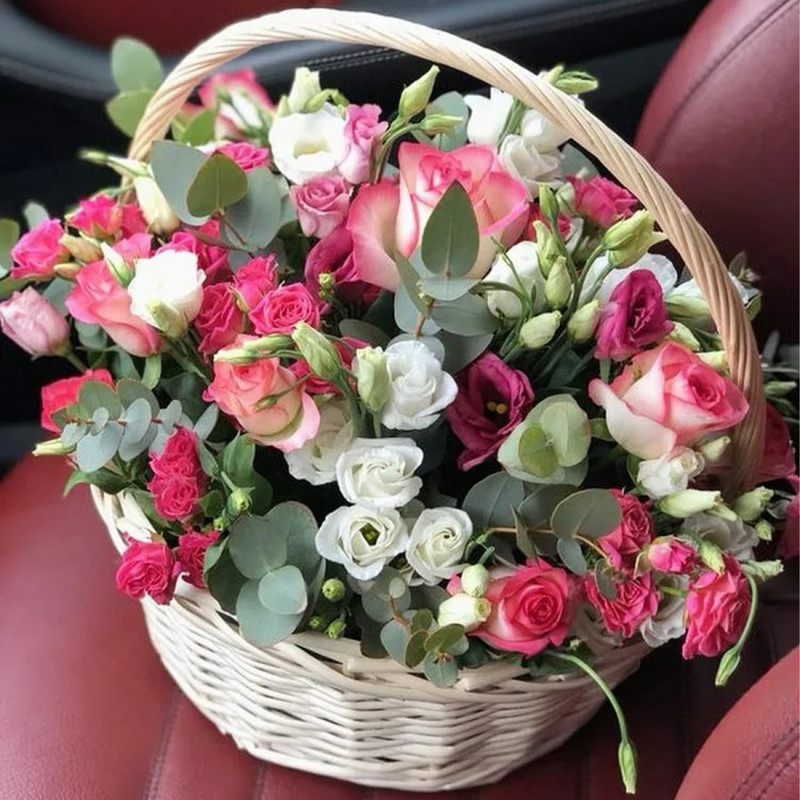 Basket with flowers "Date", standart