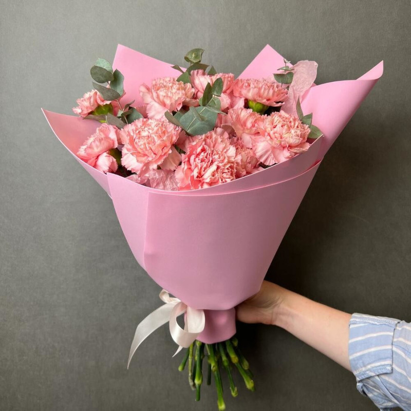 Pink bouquet of dianthus\carnations with eucalyptus, standart