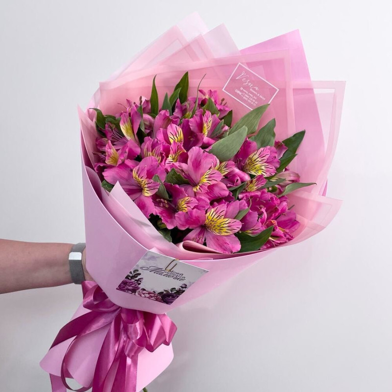 Bouquet of alstramerias in designer packaging, standart