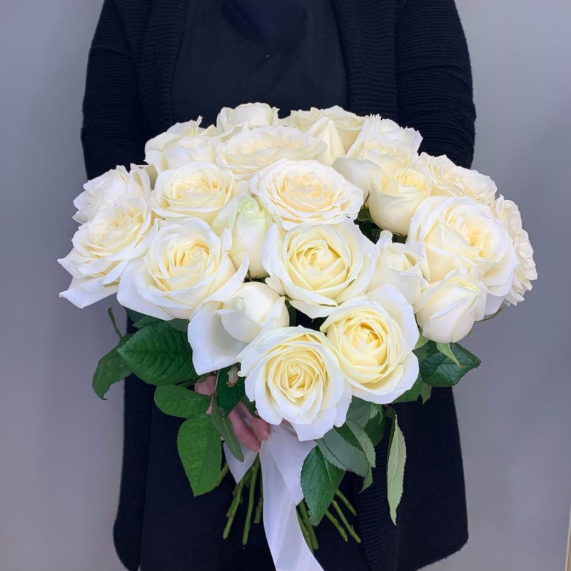 25 белых роз, 50 см, под ленту, стандартный