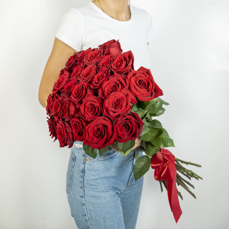 Bouquet of tall red roses Ecuador 35 pcs. (70 cm), standart