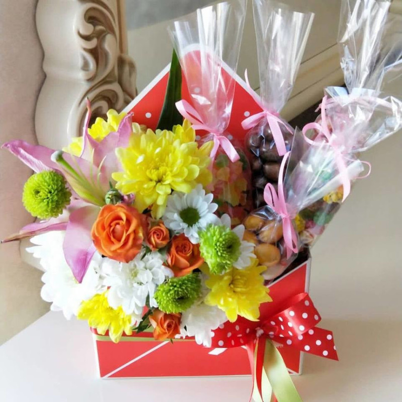 Bouquet of flowers in an envelope, standart
