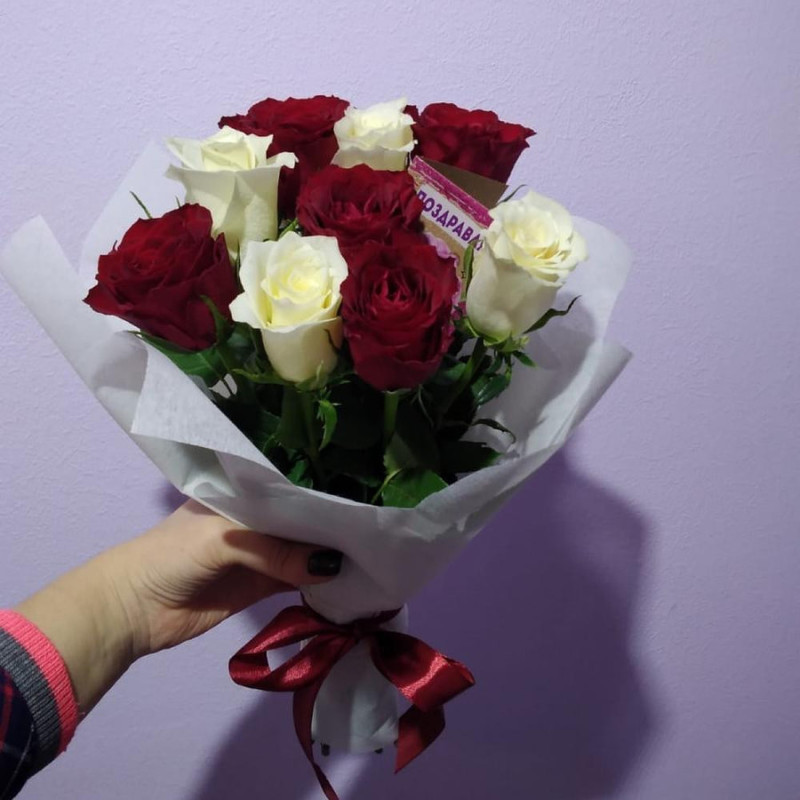 9 white and red roses, standart