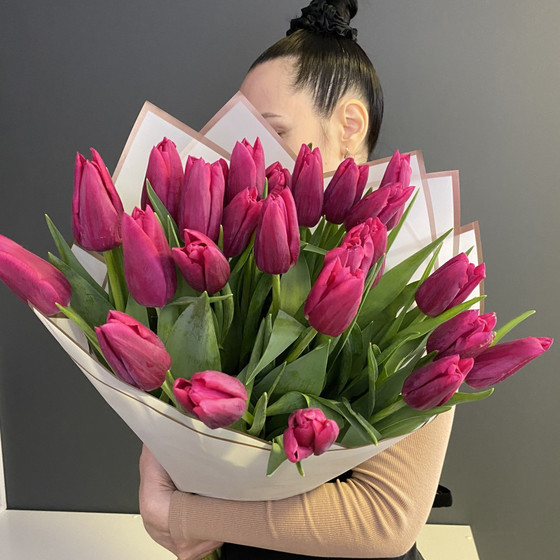 100 Tulips Wrapped Bouquet