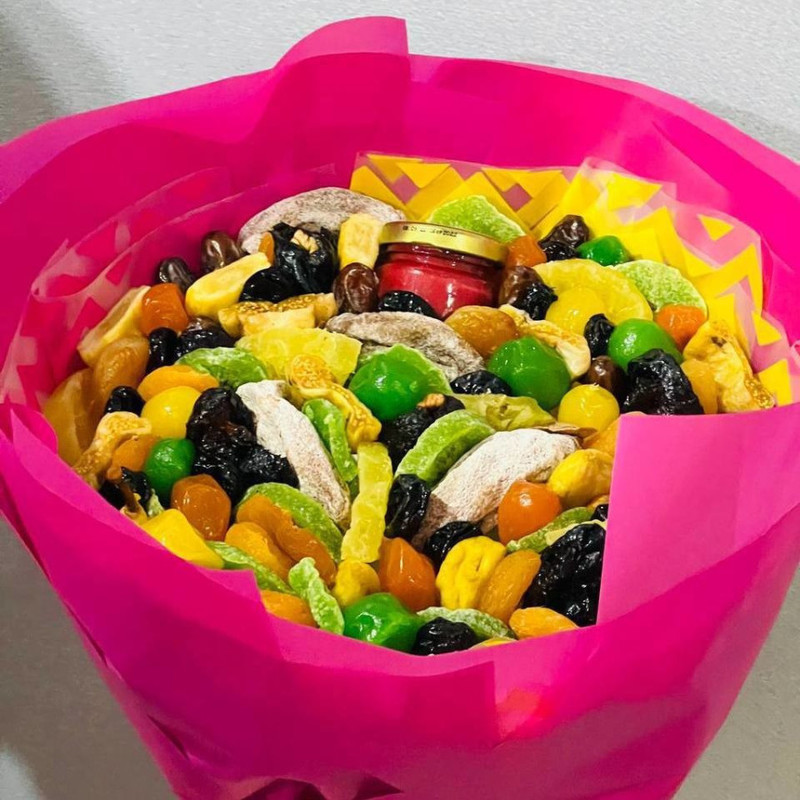 Bouquet of dried fruits with honey, standart