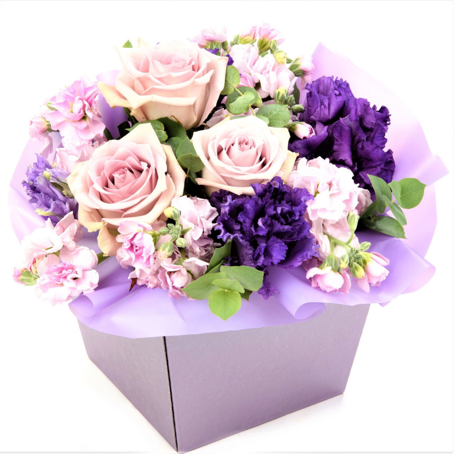 цветы на день рождения в коробке