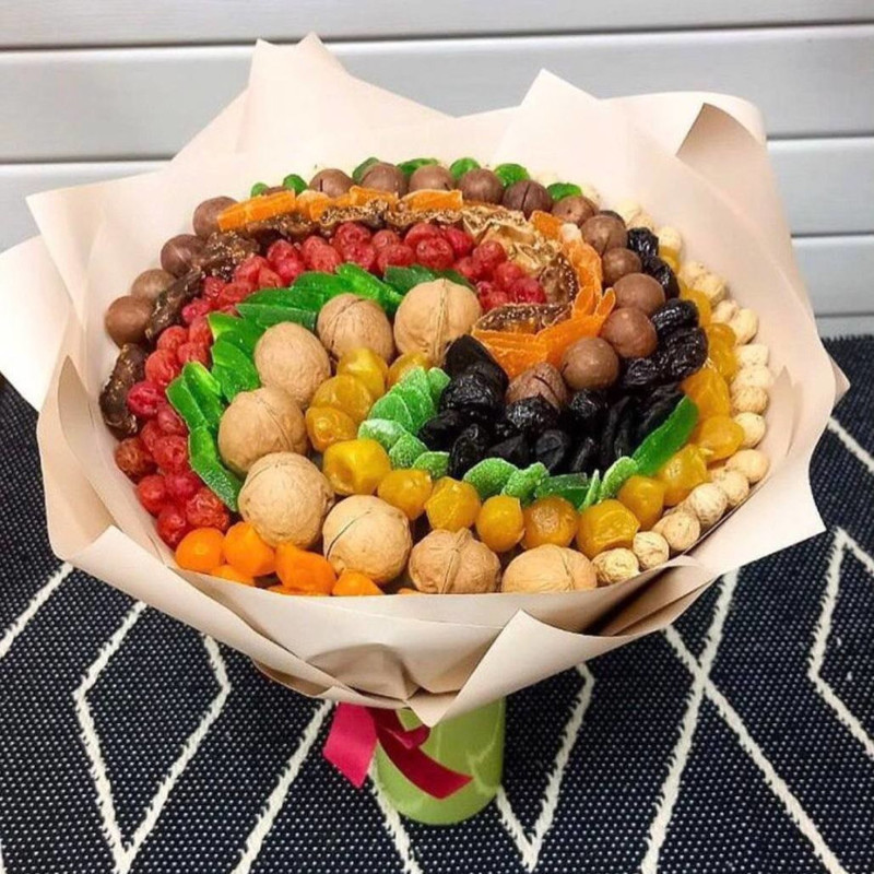 Gift bouquet of nuts and dried fruits, standart