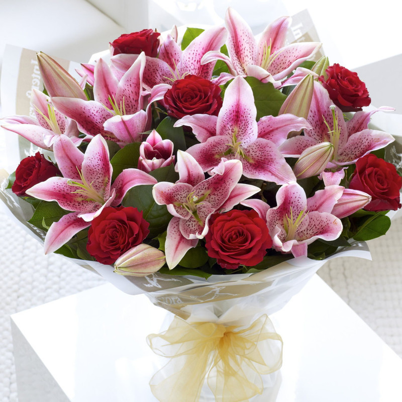 bouquet with lily, standart