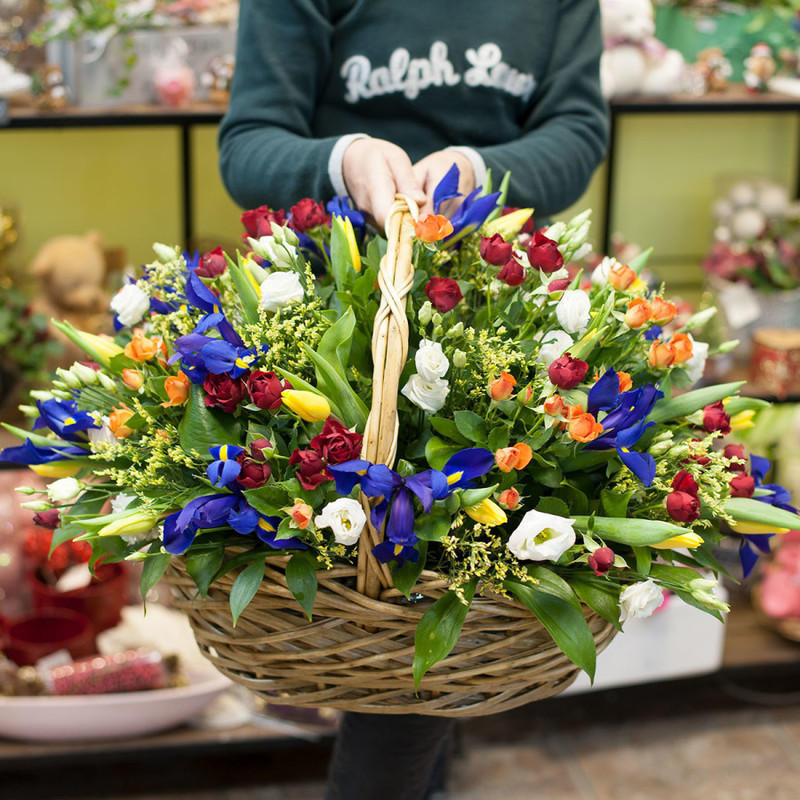 Basket of spring flowers, standart