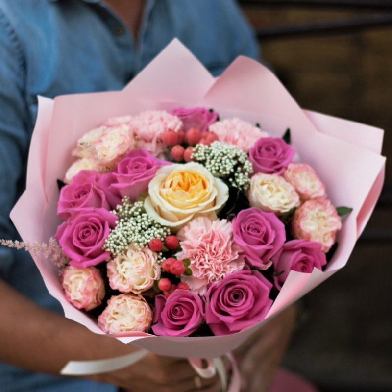 With peony rose and berries (Pink), standart