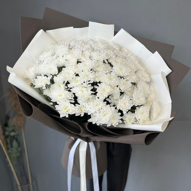 Bouquet “Following the night” with chrysanthemums, standart
